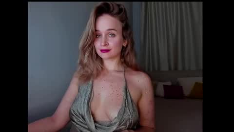 Snapshot of tony_and_alice chatting on 12-23-24, 08:25 Tony and Alice online show from 12-23-24, 08:25