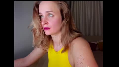 Snapshot of tony_and_alice chatting on 12-26-24, 08:32 Tony and Alice online show from 12-26-24, 08:32