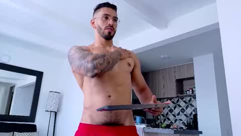 tony muscle1 online show from 10-17-25, 07:16