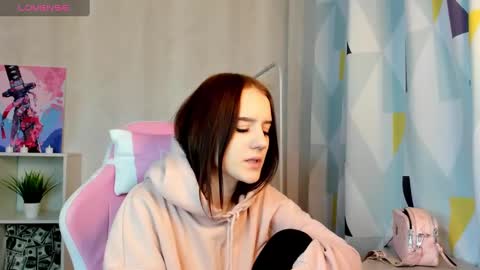 tonya_gray online show from 12-26-24, 10:41