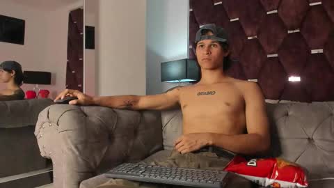 Snapshot of tonybenedetti chatting on 01-10-26, 07:37 Tony Benedetti online show from 01-10-26, 07:37