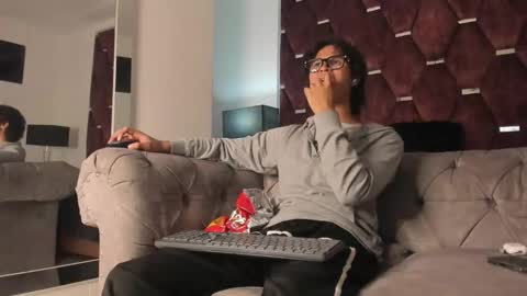 Snapshot of tonybenedetti chatting on 02-02-26, 08:51 Tony Benedetti online show from 02-02-26, 08:51