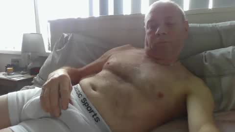 Snapshot of tonygibbson62 chatting on 02-05-25, 09:57 tonygibbson62 online show from 02-05-25, 09:57
