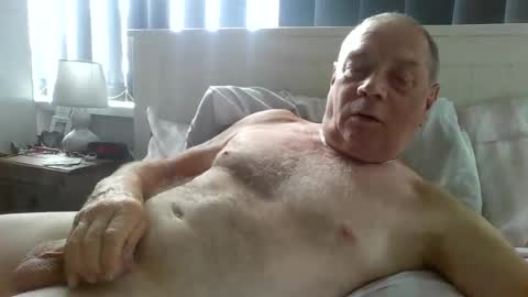 tonygibbson62 online show from 07-11-26, 01:47