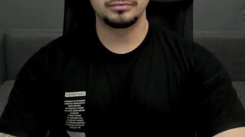 Snapshot of tonywilcoxx chatting on 02-16-25, 12:54 TonyWilcox online show from 02-16-25, 12:54