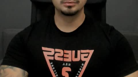 Snapshot of tonywilcoxx chatting on 10-25-25, 05:04 TonyWilcox online show from 10-25-25, 05:04