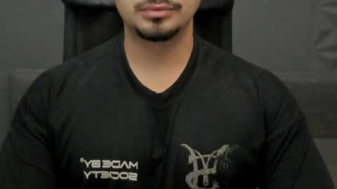 Snapshot of tonywilcoxx chatting on 10-28-25, 05:55 TonyWilcox online show from 10-28-25, 05:55