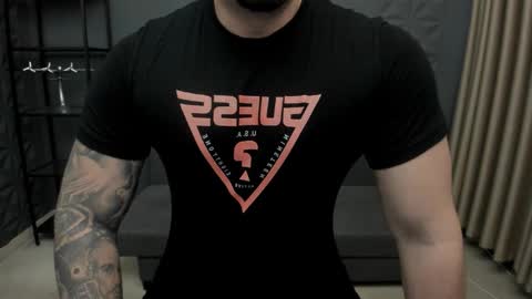 Snapshot of tonywilcoxx chatting on 11-03-25, 06:14 TonyWilcox online show from 11-03-25, 06:14