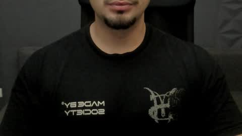 Snapshot of tonywilcoxx chatting on 11-16-25, 05:46 TonyWilcox online show from 11-16-25, 05:46