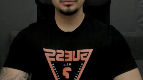 Snapshot of tonywilcoxx chatting on 12-16-25, 06:29 TonyWilcox online show from 12-16-25, 06:29