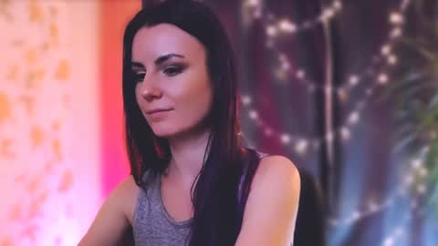 Elizabeth online show from 01-12-25, 01:21