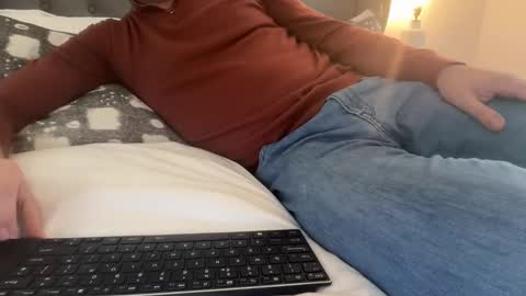 Snapshot of too_naughty chatting on 12-01-25, 12:32 too_naughty online show from 12-01-25, 12:32