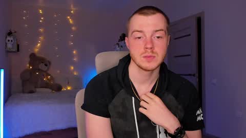 toohornyserj online show from 12-12-24, 07:59