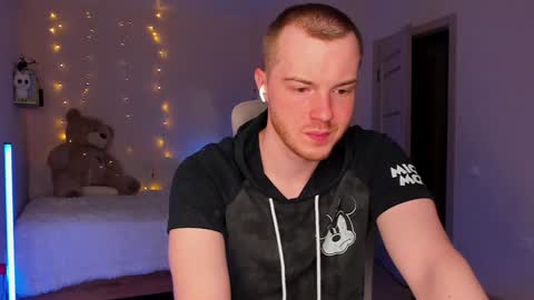 toohornyserj online show from 12-12-24, 11:03