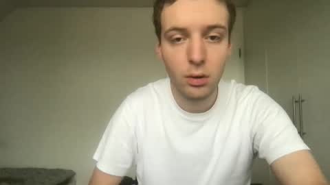 Snapshot of toohottobetrue21 chatting on 11-02-25, 12:29 Max online show from 11-02-25, 12:29