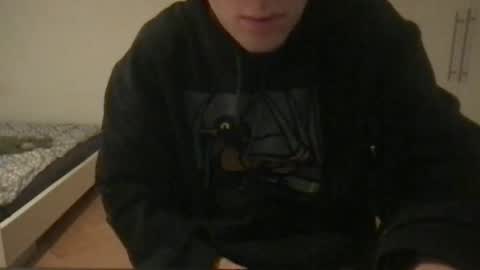 Snapshot of toohottobetrue21 chatting on 11-10-25, 07:02 Max online show from 11-10-25, 07:02