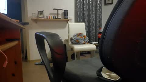 toohugeandstonedxoxo online show from 11-29-25, 09:07