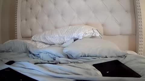 toomuchsmoke online show from 11-24-25, 04:01