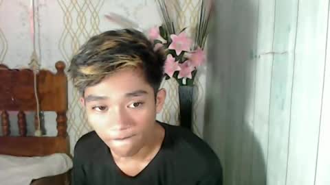 Snapshot of toothlessxx chatting on 06-25-26, 07:57 jhonrex online show from 06-25-26, 07:57
