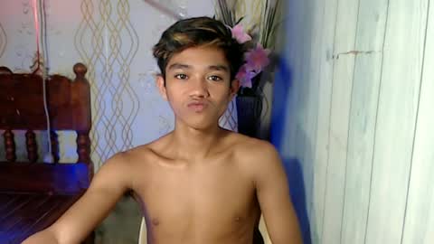 Snapshot of toothlessxx chatting on 07-02-26, 05:24 jhonrex online show from 07-02-26, 05:24