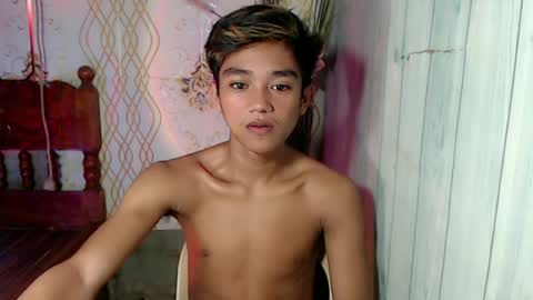Snapshot of toothlessxx chatting on 07-03-26, 05:47 jhonrex online show from 07-03-26, 05:47