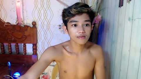 Snapshot of toothlessxx chatting on 07-14-26, 03:33 jhonrex online show from 07-14-26, 03:33