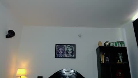 Snapshot of toothyy chatting on 06-21-26, 04:42 toothyy online show from 06-21-26, 04:42