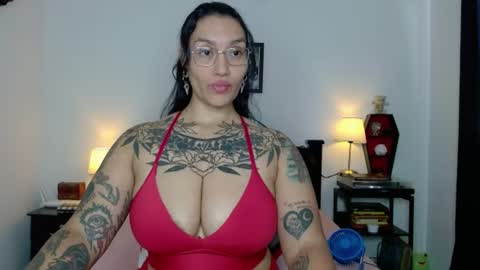 Snapshot of toothyy chatting on 07-04-26, 06:47 toothyy online show from 07-04-26, 06:47