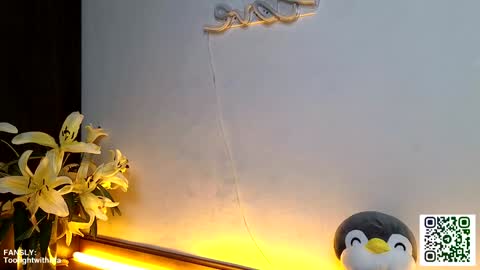 Snapshot of tootightwithbra chatting on 12-14-24, 05:29 Kira online show from 12-14-24, 05:29