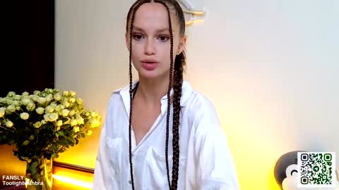 Snapshot of tootightwithbra chatting on 01-29-25, 04:05 Kira online show from 01-29-25, 04:05