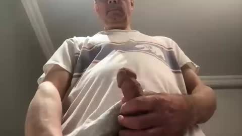 Snapshot of topspin69 chatting on 10-12-25, 02:43 topspin69 online show from 10-12-25, 02:43