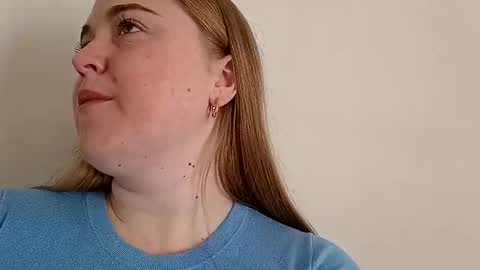 Snapshot of tori_blond chatting on 03-07-25, 06:46 tori_blond online show from 03-07-25, 06:46