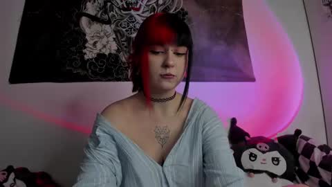 your personal gothic girl check it    online show from 02-10-25, 12:08