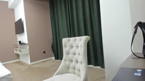         online show from 12-04-24, 07:56