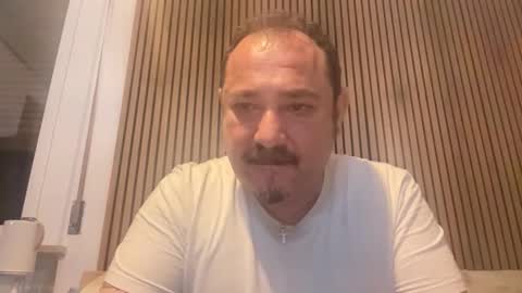 Snapshot of torofermo705033 chatting on 10-05-25, 10:40 torofermo705033 online show from 10-05-25, 10:40