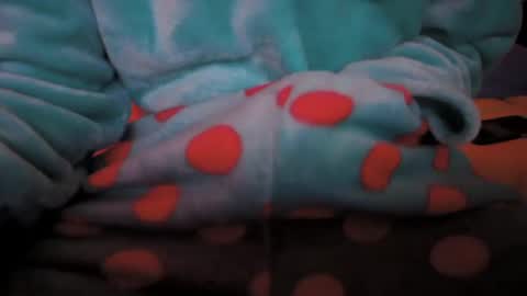 Snapshot of torosko chatting on 03-09-25, 07:23 Torosko online show from 03-09-25, 07:23