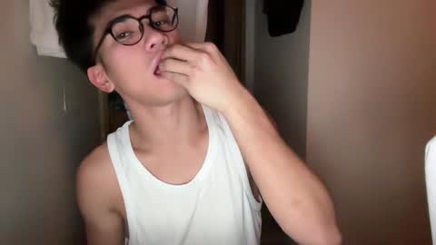 Karo online show from 02-22-26, 05:44