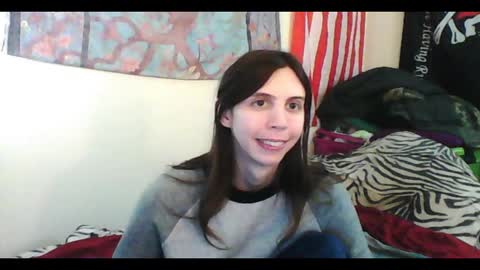 Luna online show from 02-05-25, 06:56