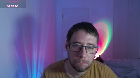 Snapshot of totoclown chatting on 10-31-25, 02:45 Thomas online show from 10-31-25, 02:45