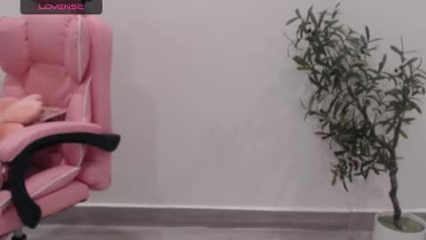 Angelina online show from 10-14-25, 03:51