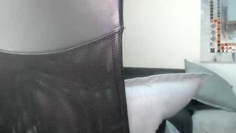 TotyPink online show from 01-26-25, 10:24