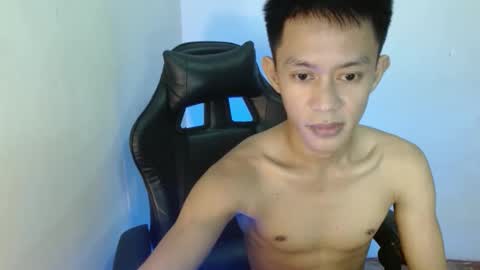 Snapshot of touch_of_alison chatting on 11-19-25, 11:05 Alison online show from 11-19-25, 11:05