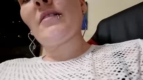 Lilly Miss Mistress Goddess Maam Queen Boss online show from 03-12-25, 08:41