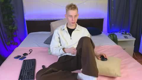 Max online show from 04-16-26, 10:27