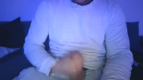 Snapshot of toyy_boy chatting on 12-17-24, 07:37 Tim online show from 12-17-24, 07:37