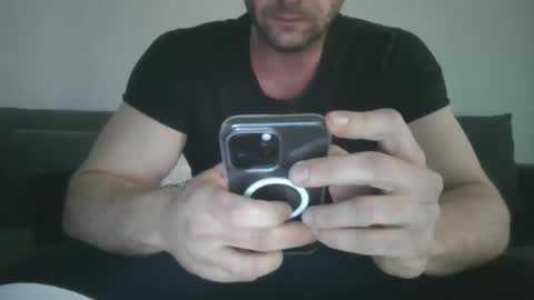 Snapshot of toyy_boy chatting on 03-10-25, 05:50 Tim online show from 03-10-25, 05:50