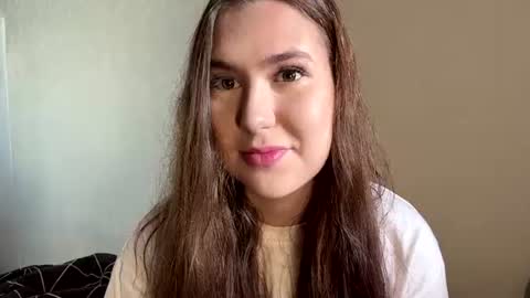 Snapshot of tracievanier chatting on 08-04-26, 07:22 Thea online show from 08-04-26, 07:22