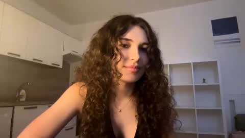 Snapshot of tracithetford chatting on 07-13-26, 06:11 Alex3 online show from 07-13-26, 06:11