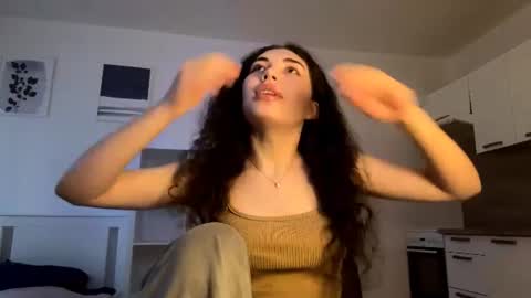 Snapshot of tracithetford chatting on 08-04-26, 05:15 Alex3 online show from 08-04-26, 05:15