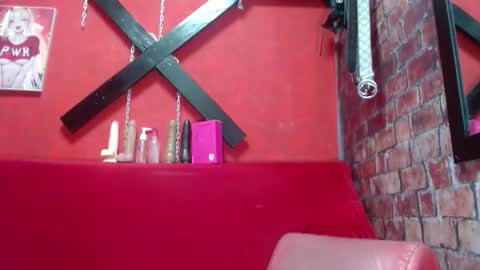 tracy_ks online show from 09-28-25, 02:28